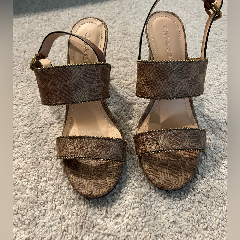 Coach signature logo Riley sling back high heel sandals size 10 - Picture 2 of 4